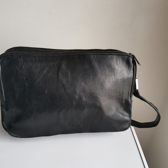 PERLINA NEW YORK LEATHER CROSSBODY BAGS BUNDLE (2 BAGS) - Picture 9 of 13